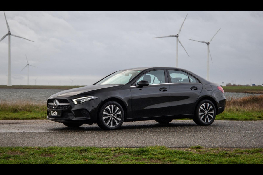 Mercedes-Benz A-Klasse 250 e Business Solution Luxury Limited AUTOMAAT / LEDER / CRUISE CONTROLE / CAMERA / CARPLAY