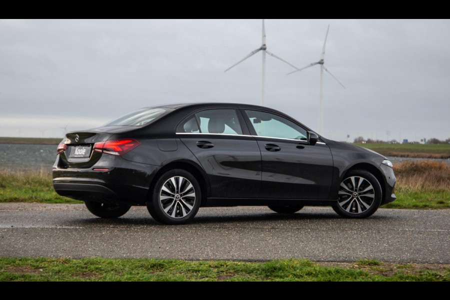 Mercedes-Benz A-Klasse 250 e Business Solution Luxury Limited AUTOMAAT / LEDER / CRUISE CONTROLE / CAMERA / CARPLAY