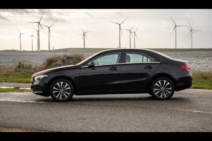 Mercedes-Benz A-Klasse 250 e Business Solution Luxury Limited AUTOMAAT / LEDER / CRUISE CONTROLE / CAMERA / CARPLAY