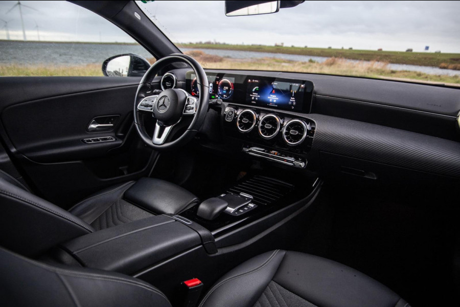 Mercedes-Benz A-Klasse 250 e Business Solution Luxury Limited AUTOMAAT / LEDER / CRUISE CONTROLE / CAMERA / CARPLAY