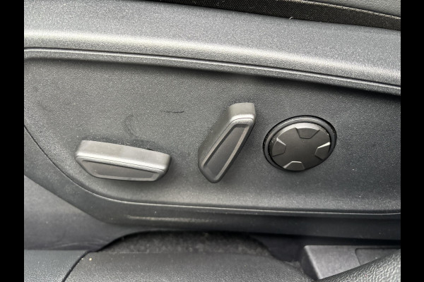 Ford Kuga 2.5 PHEV ST-Line X 243pk | Driver Assistance pack | Panoramadak | 20 inch Licht metaal | Winterpack | Technology Pack | 2.100kg Trekgewicht | Verlengde Fabrieksgarantie tot 09-2028