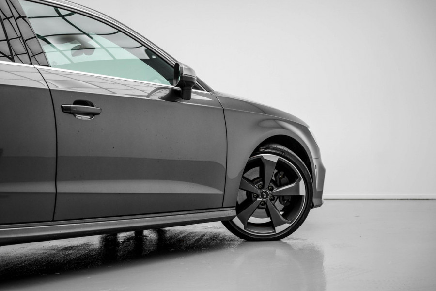 Audi S3 Sportback 2.0 TFSI quattro |Pano|B&O|Org.NL|Virtual|Keyless|Camera|Matrix|