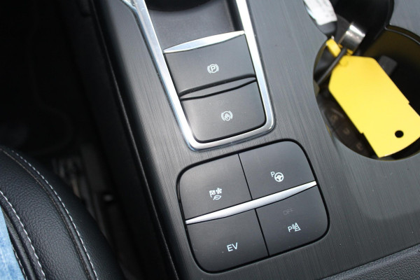 Ford Kuga 2.5 PHEV Titanium X | Adaptive cruise control | Winter Pack | Dodehoeksensoren | Bang&Olufsen | Camera | 1.500 kg geremd trekgewicht