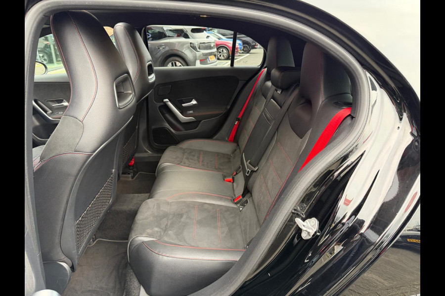 Mercedes-Benz A-Klasse AMG 35 4MATIC Edition 1