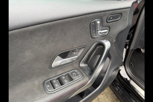 Mercedes-Benz A-Klasse AMG 35 4MATIC Edition 1