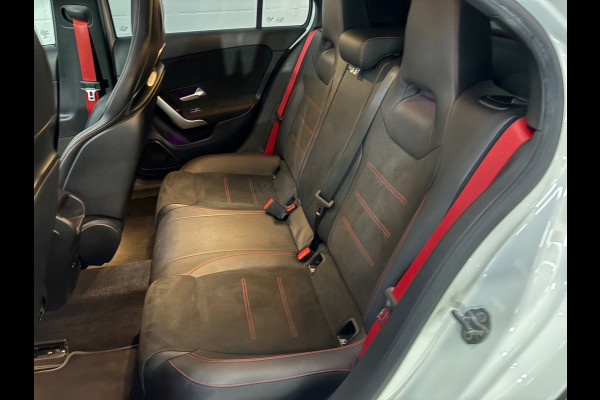 Mercedes-Benz A-Klasse AMG 35 4MATIC Premium Plus Pano Burmester
