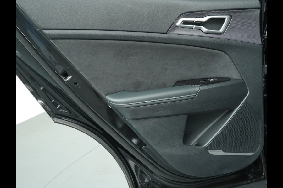 Kia Sportage 1.6 T-GDi Hybrid GT-Line Apple Carplay/Android Auto - Cruise Control - Dodehoekdetectie - Panorama Dak - Navigatie - Stuur/Stoelverwarming - Fabrieksgarantie tot 11-2031