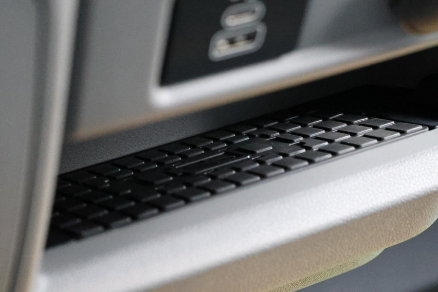 Ford Transit Custom 320 2.0 TDCI 170 PK L2H1 Limited DC | Dubbel Cabine | ACC | Blind Spot | Navigatie | Camera | CarPlay | Lane Assist | Stoelverwa Trekhaak | BPM VRIJ