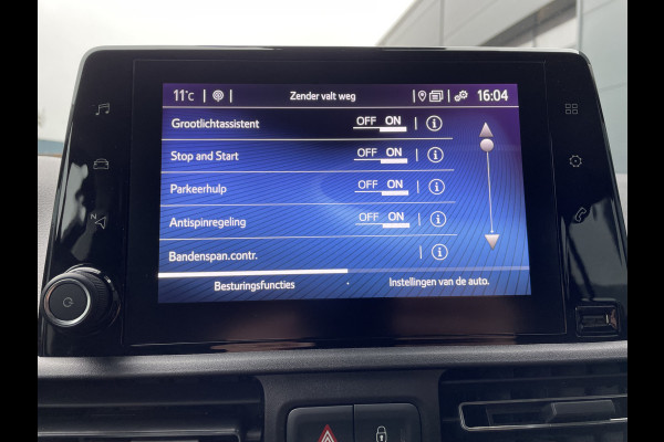 Toyota PROACE CITY Verso 130pk Dynamic Long 7-pers (7 stoelen -Trekhaak - Camera - Keyless Entry - Automatische Airco - Navigatie - Parkeersensoren V+A)