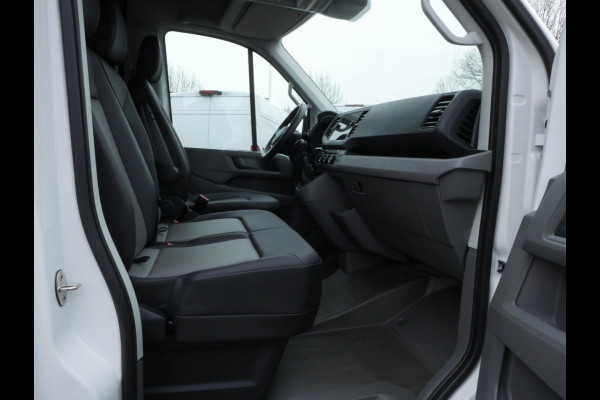 Volkswagen Crafter 2.0 TDI L3H3 AC Nav 28000km!