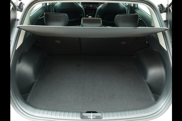 Kia Niro EV DynamicLine 64.8 kWh Apple Carplay/Android Auto - Bluetooth - Cruise Control -  Climate Control - Navigatie - Fabrieksgarantie tot 06-2031