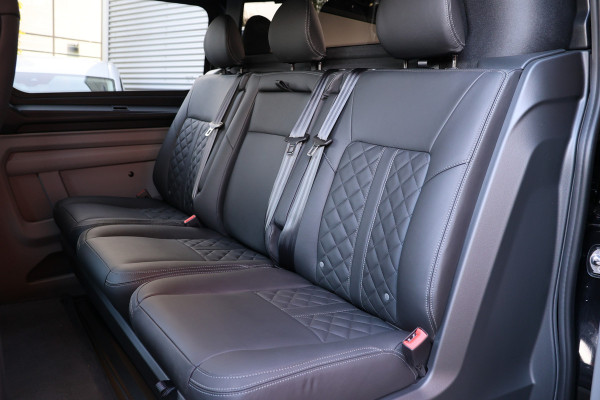 Ford Transit Custom 300 2.0 TDCI L2H1 Sport 170 PK DC | Dubbel Cabine | 360 Camera | ACC | Blind Spot | Navigatie | Camera | CarPlay | Lane Assist | Elek. Trekhaak | 5-Zitter | BPM VRIJ | Verlengde fabrieksgarantie tot 11-2029