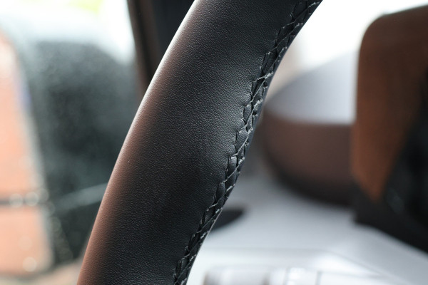 Ford Transit Custom 300 2.0 TDCI L2H1 Sport 170 PK DC | Dubbel Cabine | 360 Camera | ACC | Blind Spot | Navigatie | Camera | CarPlay | Lane Assist | Elek. Trekhaak | 5-Zitter | BPM VRIJ | Verlengde fabrieksgarantie tot 11-2029