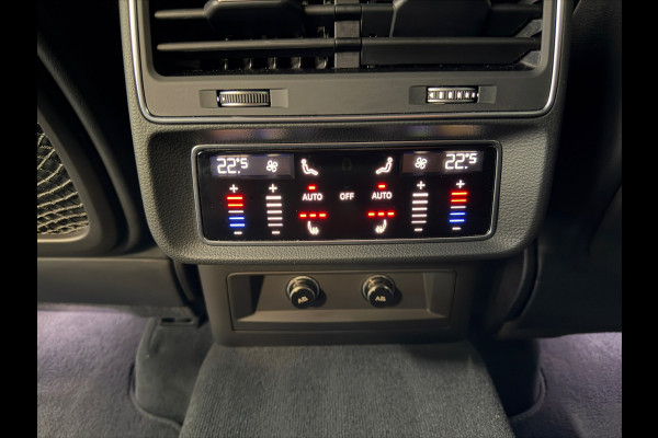 Audi Q8 4.0 TFSI RS Q8 quattro | Pano | HUD | B&O | Nieuwstaat