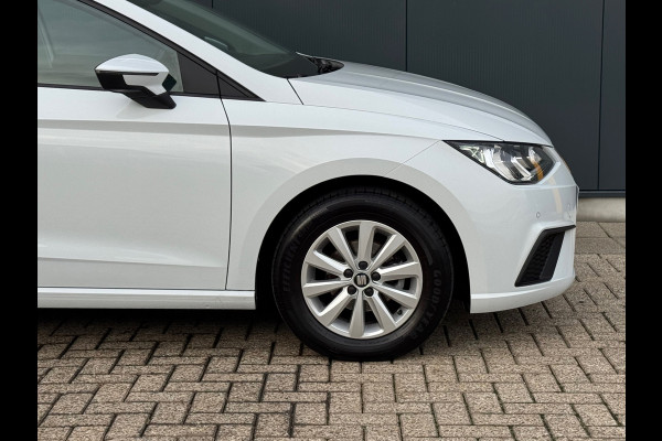 Seat Ibiza 1.0 TSI Style * Navigatie * Camera * Cruise Control * Climate Control