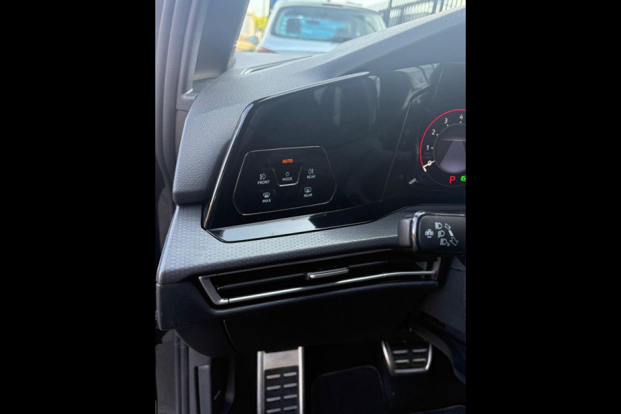 Volkswagen Golf 2.0 TSI GTI