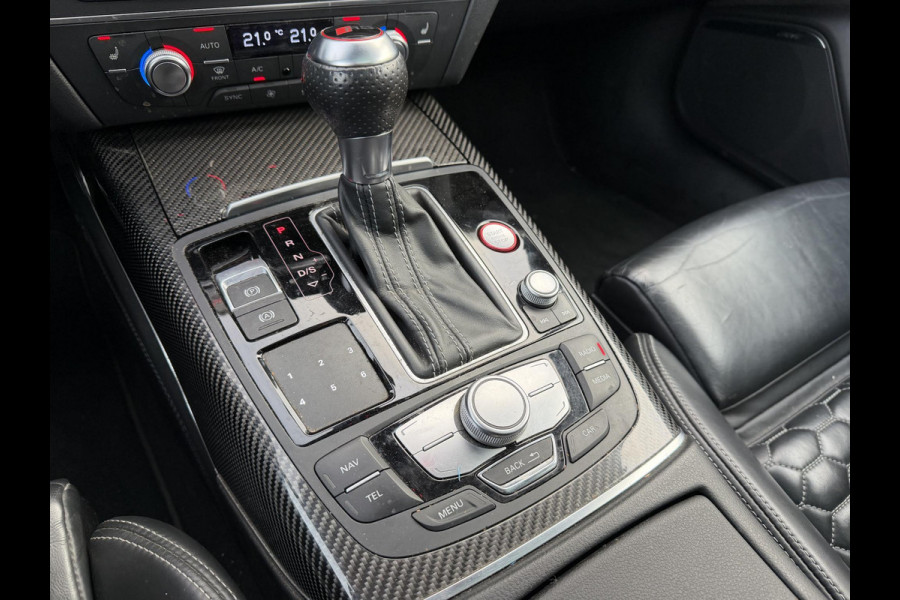 Audi A6 Avant 4.0 TFSI RS6 Quattro Performance | Keramische Remmen | Panoramadak | Head-Up | Carbon | DAB | Privacy Glass |