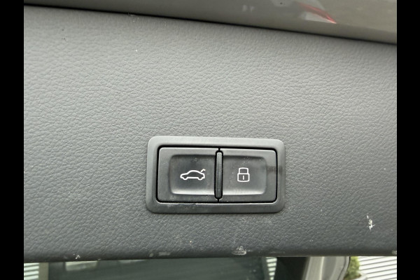 Audi A6 Avant 4.0 TFSI RS6 Quattro Performance | Keramische Remmen | Panoramadak | Head-Up | Carbon | DAB | Privacy Glass |