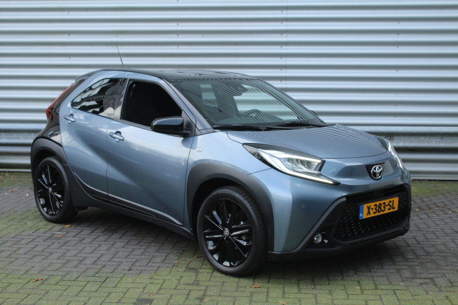 Toyota Aygo X 1.0 VVT-i 73pk Premium AUTOMAAT NL-Auto NAP Clima Cruise JBL Navi Camera Carplay 18"LMV Keyless Stoelverwarming