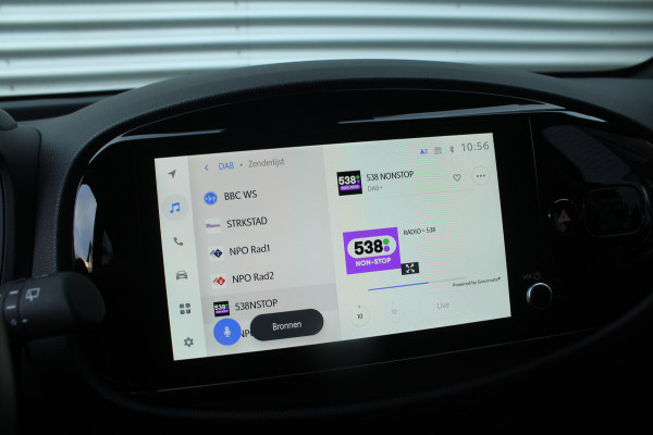 Toyota Aygo X 1.0 VVT-i 73pk Premium AUTOMAAT NL-Auto NAP Clima Cruise JBL Navi Camera Carplay 18"LMV Keyless Stoelverwarming