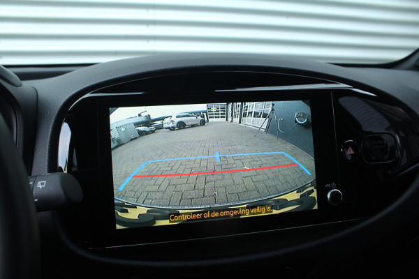 Toyota Aygo X 1.0 VVT-i 73pk Premium AUTOMAAT NL-Auto NAP Clima Cruise JBL Navi Camera Carplay 18"LMV Keyless Stoelverwarming