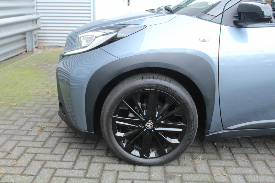 Toyota Aygo X 1.0 VVT-i 73pk Premium AUTOMAAT NL-Auto NAP Clima Cruise JBL Navi Camera Carplay 18"LMV Keyless Stoelverwarming