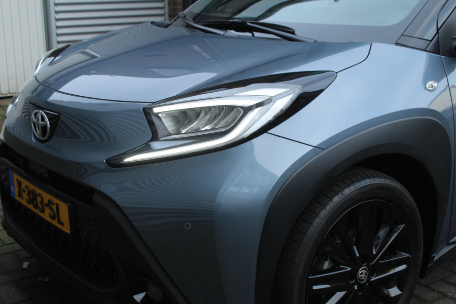 Toyota Aygo X 1.0 VVT-i 73pk Premium AUTOMAAT NL-Auto NAP Clima Cruise JBL Navi Camera Carplay 18"LMV Keyless Stoelverwarming