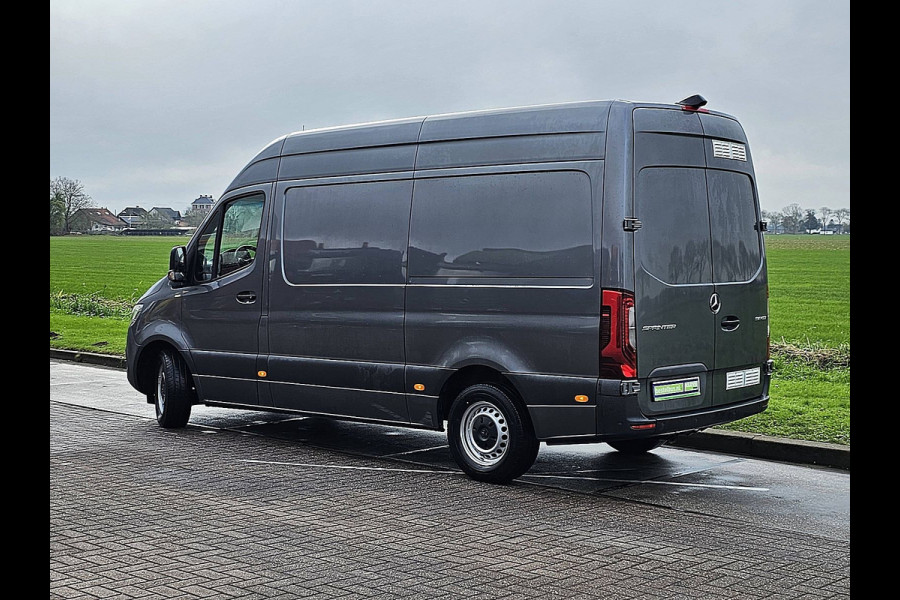 Mercedes-Benz Sprinter 316 L2H2 LED Adap-Cruise Mbux10 Memory- stoel Camera PDC Euro6 163 PK!