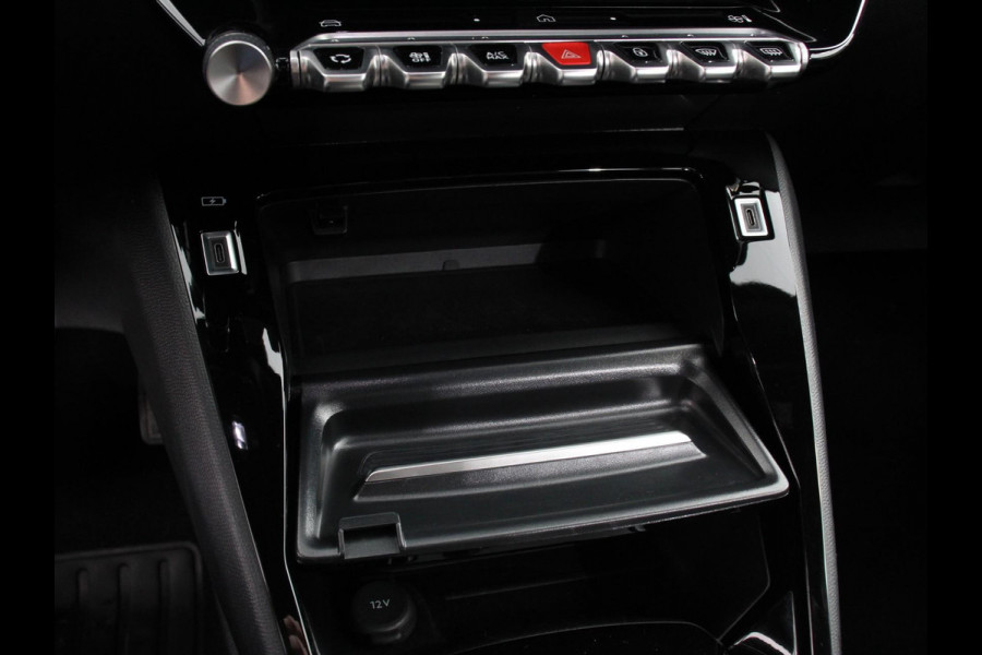 Peugeot 2008 1.2 Hybrid 136 pk Automaat Allure | Navigatie | Apple Carplay/Android Auto | Climate Control | Dab | Led | Parkeer sensoren | Cruise Control | Stoelverwarming