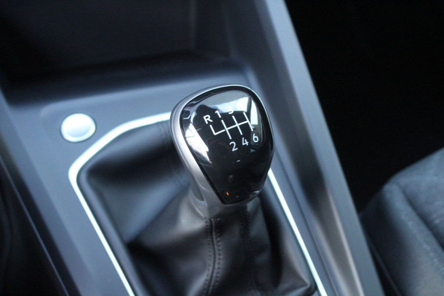 Volkswagen Golf 1.0 TSI 111pk Life NL-Auto NAP Clima Cruise Carplay Camera Dig. Cockpit Keyless 16"LMV