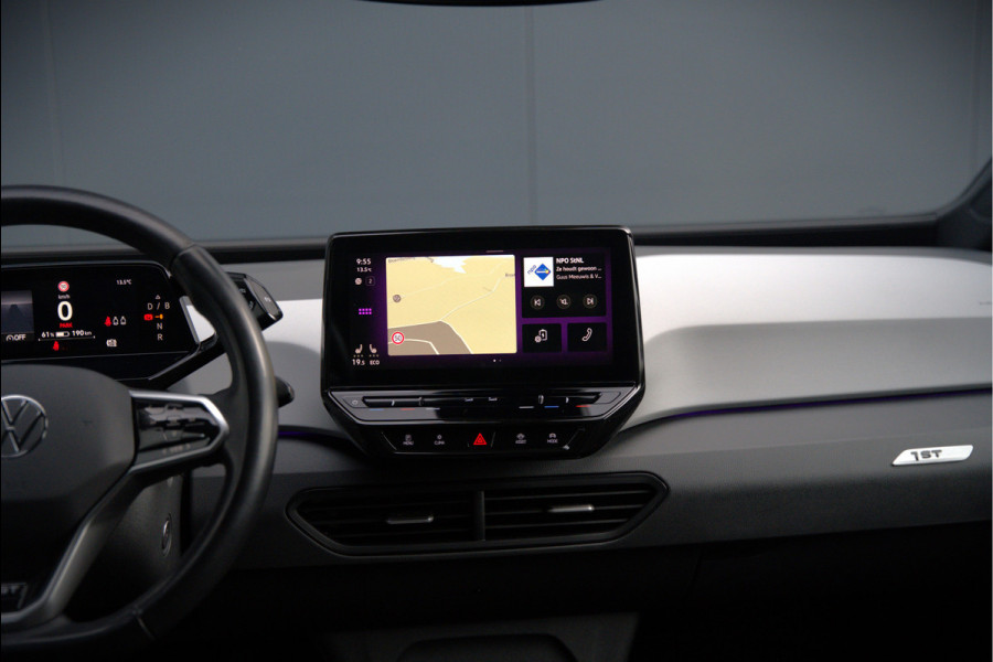 Volkswagen ID.3 First Plus 58 kWh | Stoelverwarming | Stuurverwarming | Camera | Adaptive Cruise Control | Navigatie | Standkachel | Keyless | Parkeersensoren | LED | Apple Carplay | BTW |