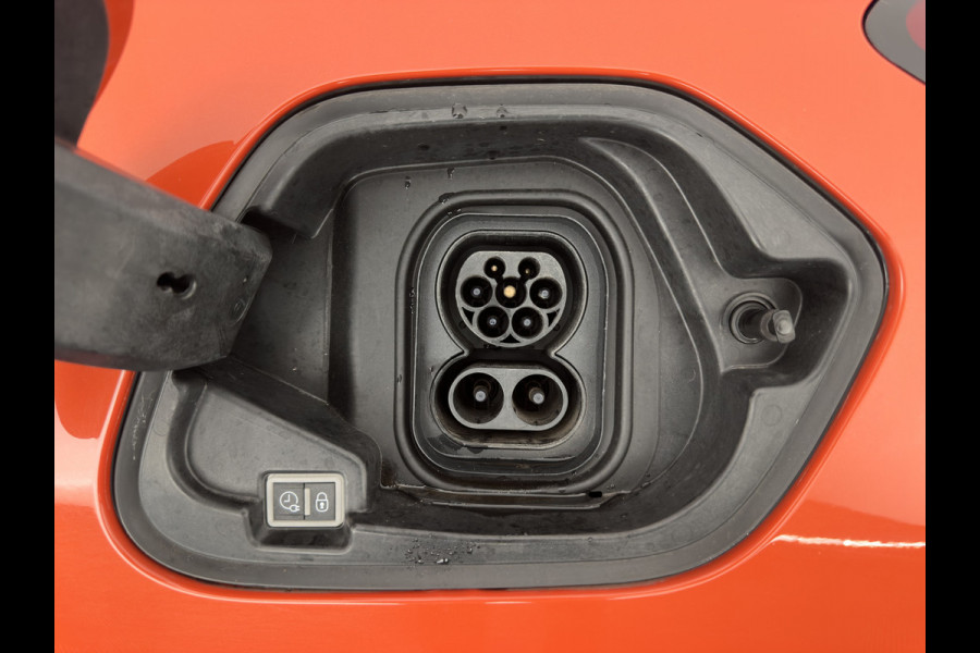 Opel CORSA-E Elegance 50 kWh [3-FASE] {SOH-90%} (INCL-BTW) Aut.*FULL-LED | DIGI-COCKPIT | LEATHER-MICROFIBRE | CARPLAY | CAMERA | ECC | KEYLESS | CRUISE | DAB | 16'' ALU*