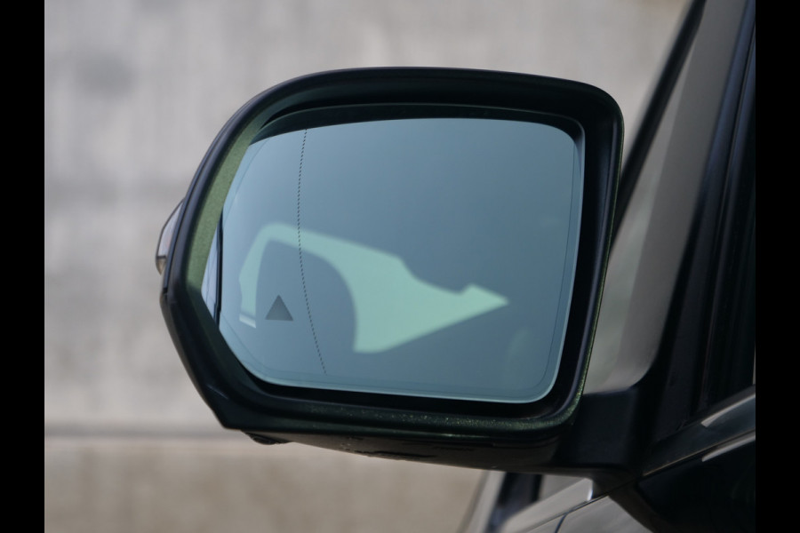 Mercedes-Benz V-Klasse V300d | 7persoons | Exclusive | panorama | burmester | gekoelde stoelen | Vol!!