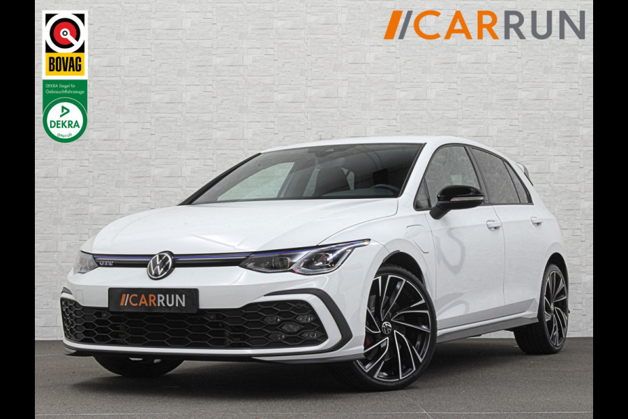 Volkswagen Golf 1.4 eHybrid GTE | IQ-Light | ACC | 19'' | GTI Diffuser | Trekhaak | Stuurwielverwarming | Achteruitrij-Camera | 3-Zone Clima | Carplay | Sfeerverlichting | Draadloos Laden |