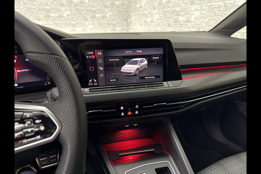Volkswagen Golf 1.4 eHybrid GTE | IQ-Light | ACC | 19'' | GTI Diffuser | Trekhaak | Stuurwielverwarming | Achteruitrij-Camera | 3-Zone Clima | Carplay | Sfeerverlichting | Draadloos Laden |