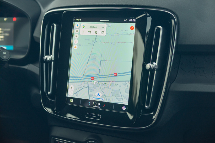 Volvo XC40 Recharge Aut. Luxe Stoelen Parkeercamera CruiseControl 231pk