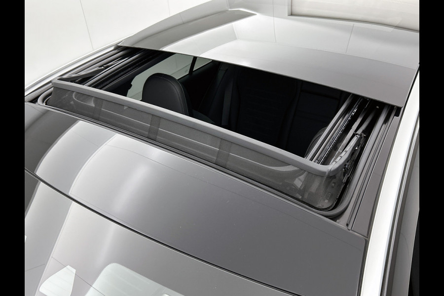 Mercedes-Benz C-Klasse Estate 300 e AMG Plug-In Hybride AMG Line | Trekhaak | Panorama Schuif-Kanteldak | Digital Licht | Rijassistentiepakket Plus incl. PRE-SAFE Inclusief 24 maanden MB Certified garantie voor Europa.