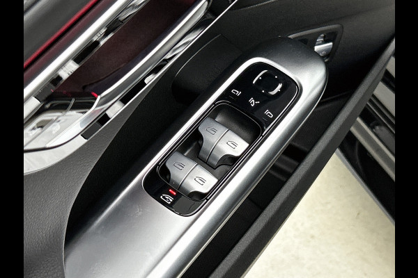 Mercedes-Benz C-Klasse Estate 300 e AMG Plug-In Hybride AMG Line | Trekhaak | Panorama Schuif-Kanteldak | Digital Licht | Rijassistentiepakket Plus incl. PRE-SAFE Inclusief 24 maanden MB Certified garantie voor Europa.