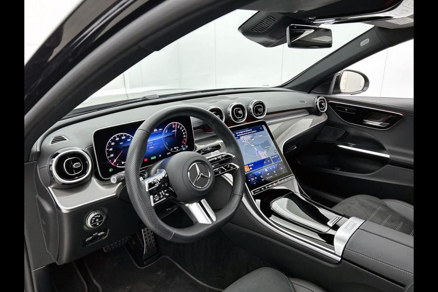 Mercedes-Benz C-Klasse Estate 300 e AMG Plug-In Hybride AMG Line | Trekhaak | Panorama Schuif-Kanteldak | Digital Licht | Rijassistentiepakket Plus incl. PRE-SAFE Inclusief 24 maanden MB Certified garantie voor Europa.