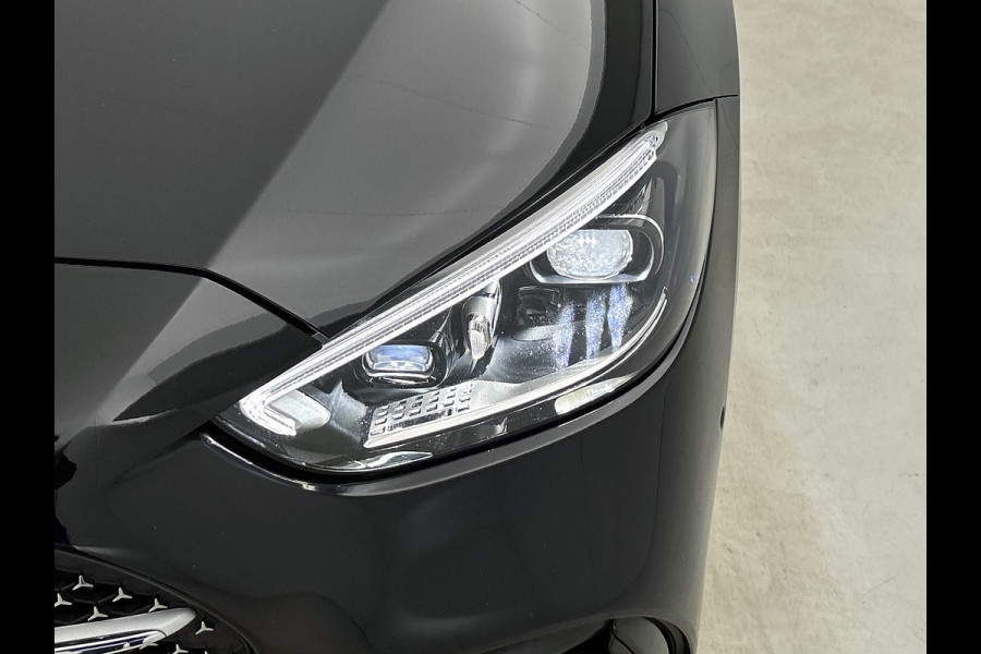 Mercedes-Benz C-Klasse Estate 300 e AMG Plug-In Hybride AMG Line | Trekhaak | Panorama Schuif-Kanteldak | Digital Licht | Rijassistentiepakket Plus incl. PRE-SAFE Inclusief 24 maanden MB Certified garantie voor Europa.