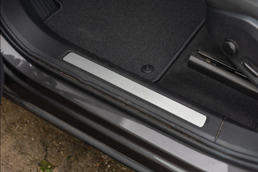 Volvo XC60 T6 Aut. LongRange Inscription Trekhaak Parkeercamera 350pk