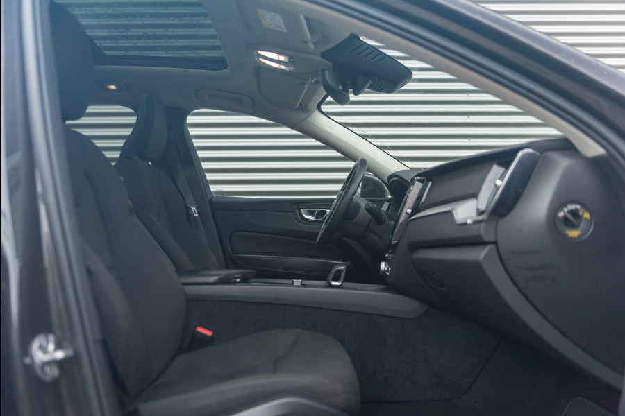 Volvo XC60 T6 Aut. LongRange Inscription Trekhaak Parkeercamera 350pk
