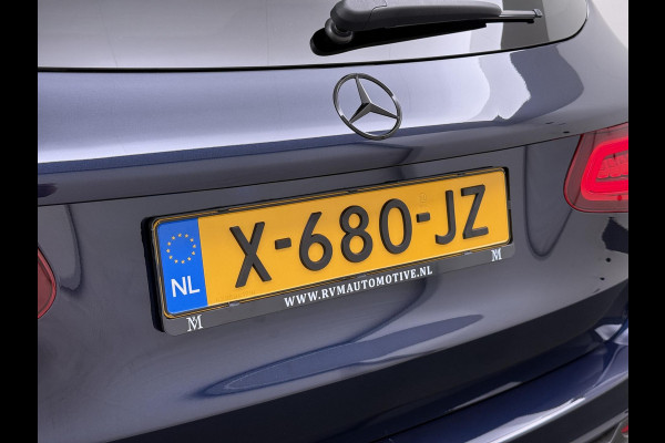 Mercedes-Benz GLC 300e 4MATIC Premium Plus VAN: €42.900,- VOOR: €39.877,- UW EINDEJAARSVOORDEEL: €3.023,- | PHEV PLUG-IN HYBRIDE | MEGA VETTE AUTO | PANORAMA DAK | 20INCH | CAMERA | ELEKTRISCHE KLEP | KEYLESS ENTRY + START | DODEHOEK | RIJKLAAR + 12 MND BOVAG GARANTIE!