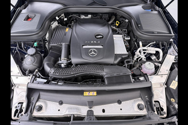 Mercedes-Benz GLC 300e 4MATIC Premium Plus VAN: €42.900,- VOOR: €39.877,- UW EINDEJAARSVOORDEEL: €3.023,- | PHEV PLUG-IN HYBRIDE | MEGA VETTE AUTO | PANORAMA DAK | 20INCH | CAMERA | ELEKTRISCHE KLEP | KEYLESS ENTRY + START | DODEHOEK | RIJKLAAR + 12 MND BOVAG GARANTIE!