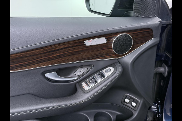 Mercedes-Benz GLC 300e 4MATIC Premium Plus VAN: €42.900,- VOOR: €39.877,- UW EINDEJAARSVOORDEEL: €3.023,- | PHEV PLUG-IN HYBRIDE | MEGA VETTE AUTO | PANORAMA DAK | 20INCH | CAMERA | ELEKTRISCHE KLEP | KEYLESS ENTRY + START | DODEHOEK | RIJKLAAR + 12 MND BOVAG GARANTIE!