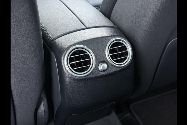 Mercedes-Benz GLC 300e 4MATIC Premium Plus VAN: €42.900,- VOOR: €39.877,- UW EINDEJAARSVOORDEEL: €3.023,- | PHEV PLUG-IN HYBRIDE | MEGA VETTE AUTO | PANORAMA DAK | 20INCH | CAMERA | ELEKTRISCHE KLEP | KEYLESS ENTRY + START | DODEHOEK | RIJKLAAR + 12 MND BOVAG GARANTIE!