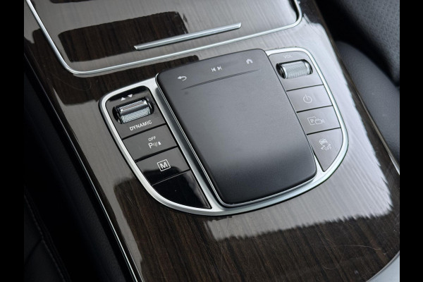 Mercedes-Benz GLC 300e 4MATIC Premium Plus VAN: €42.900,- VOOR: €39.877,- UW EINDEJAARSVOORDEEL: €3.023,- | PHEV PLUG-IN HYBRIDE | MEGA VETTE AUTO | PANORAMA DAK | 20INCH | CAMERA | ELEKTRISCHE KLEP | KEYLESS ENTRY + START | DODEHOEK | RIJKLAAR + 12 MND BOVAG GARANTIE!