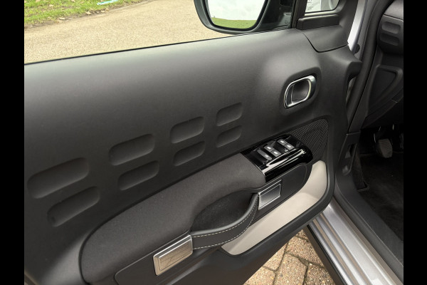 Citroën C3 1.2 PureTech Max OUTLET | SUPERDEAL | OPRUIMING Parkeer Camera | Apple Carplay | Keyless Entry | 16'' LMV |