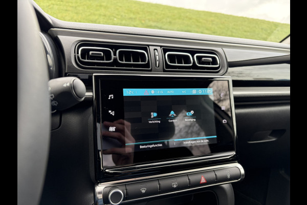 Citroën C3 1.2 PureTech Max OUTLET | SUPERDEAL | OPRUIMING Parkeer Camera | Apple Carplay | Keyless Entry | 16'' LMV |