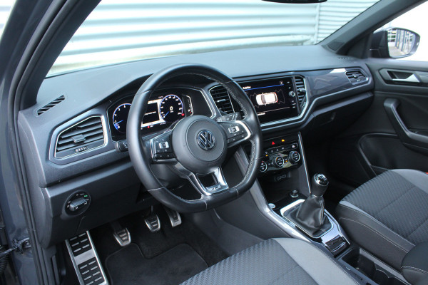 Volkswagen T-Roc 1.5 TSI 150pk Sport R Line NL-Auto NAP Clima Cruise Navi Camera Dig. Cockpit Keyless 18"LMV